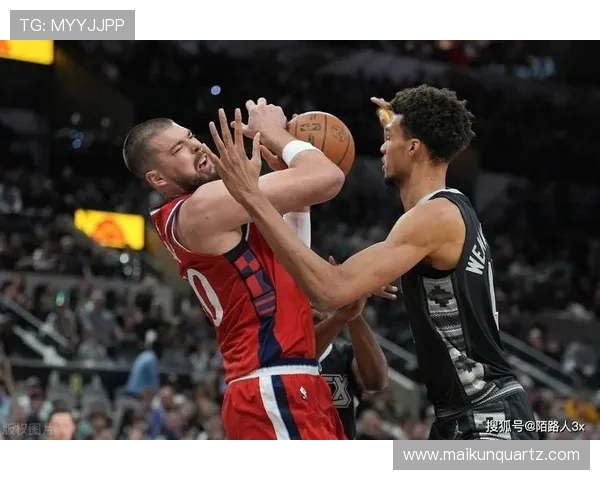 快船与马刺激战12月23日NBA赛场精彩对决值得期待